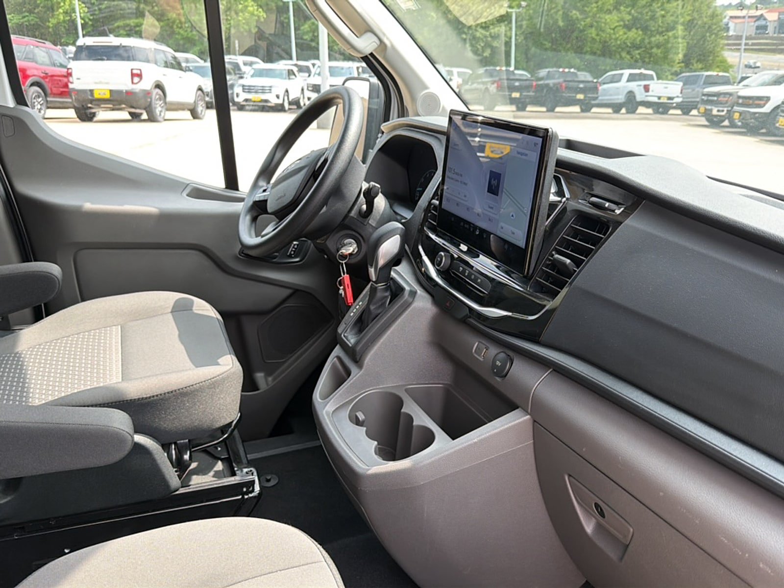 Used 2025 Ford Transit 350 XLT RWD image 13