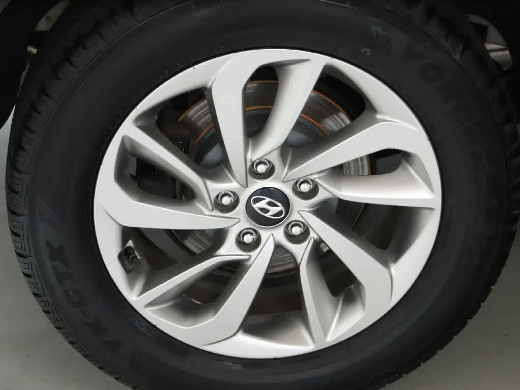 Used 2018 Hyundai Tucson SE w/ Cargo Package AWD/4WD image 4