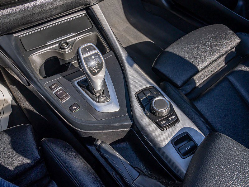 Used 2016 BMW 228i Convertible image 26