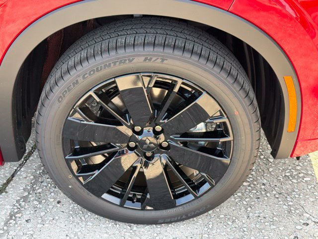 New 2026 Mitsubishi Outlander SEL Black Edition FWD image 10