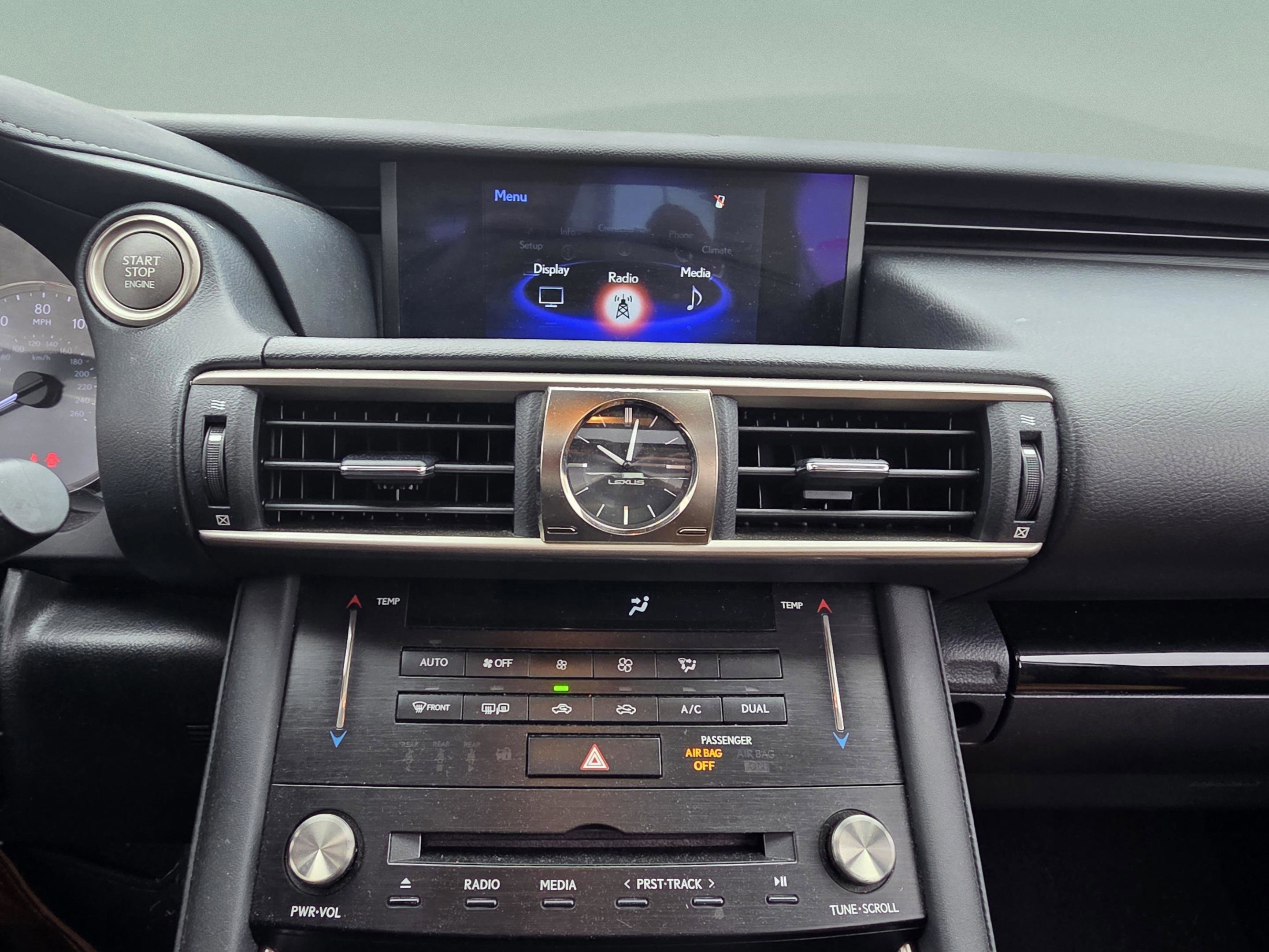 Used 2017 Lexus IS 200t image 17