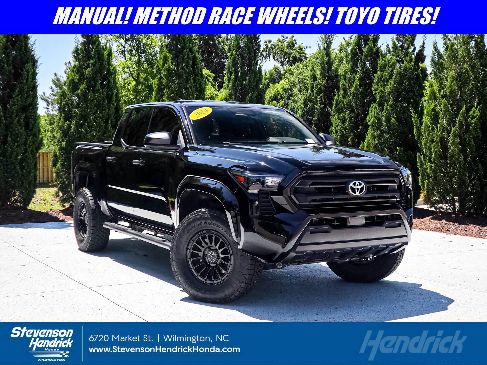 Used 2024 Toyota Tacoma SR AWD/4WD image 1