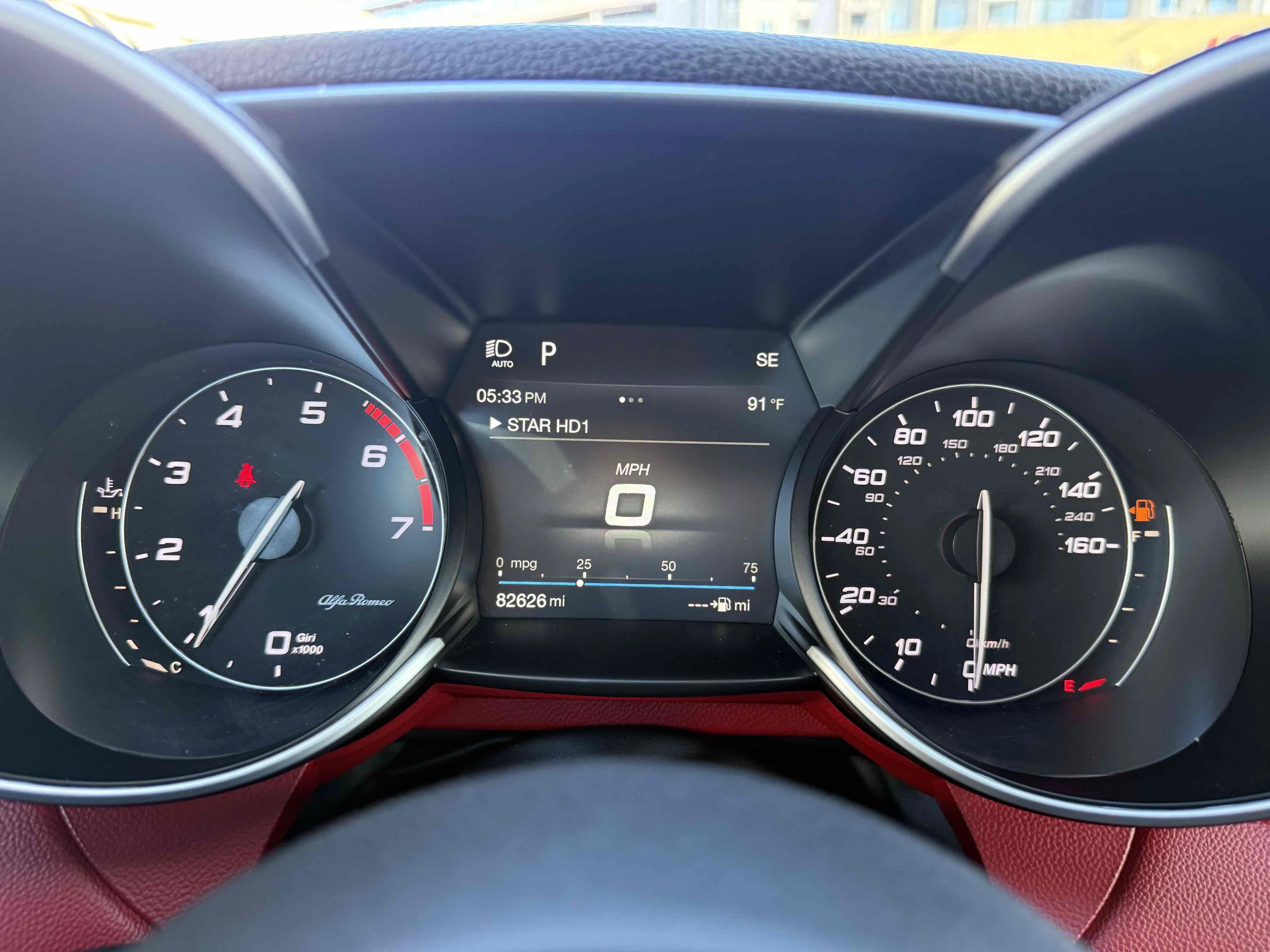 Used 2018 Alfa Romeo Giulia Ti Sport w/ Quick Order Package 22U Sport RWD image 27
