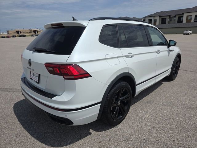 Used 2023 Volkswagen Tiguan SE R-Line FWD image 13
