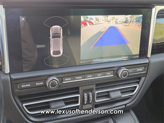 Used 2021 Porsche Macan image 24