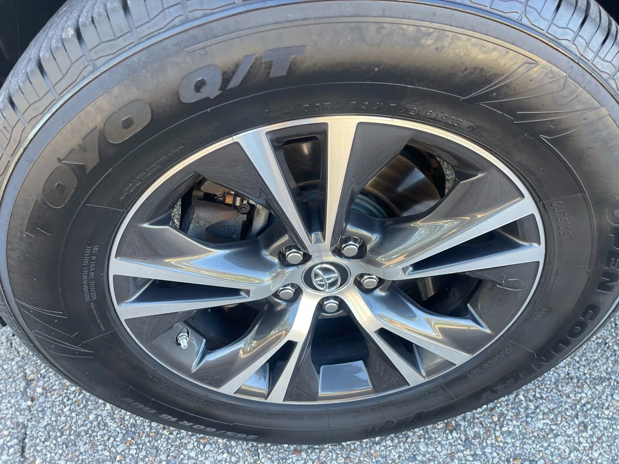 Used 2019 Toyota Highlander LE image 9