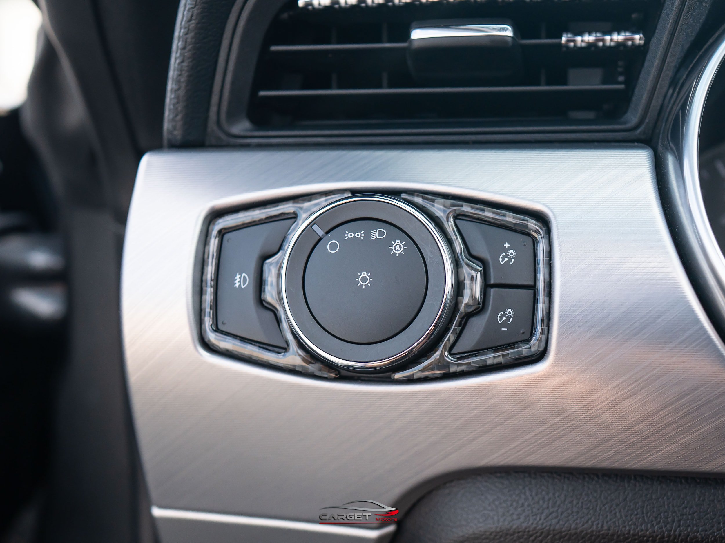 Used 2020 Ford Mustang GT Premium RWD image 34