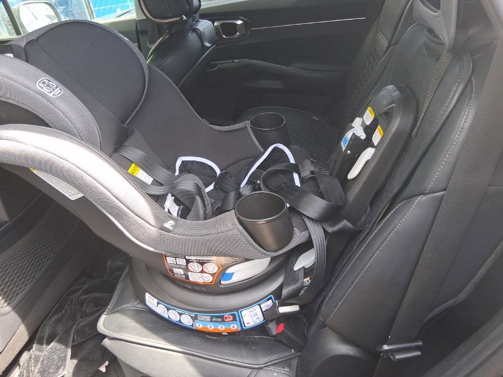 Used 2021 Kia Sorento EX image 8