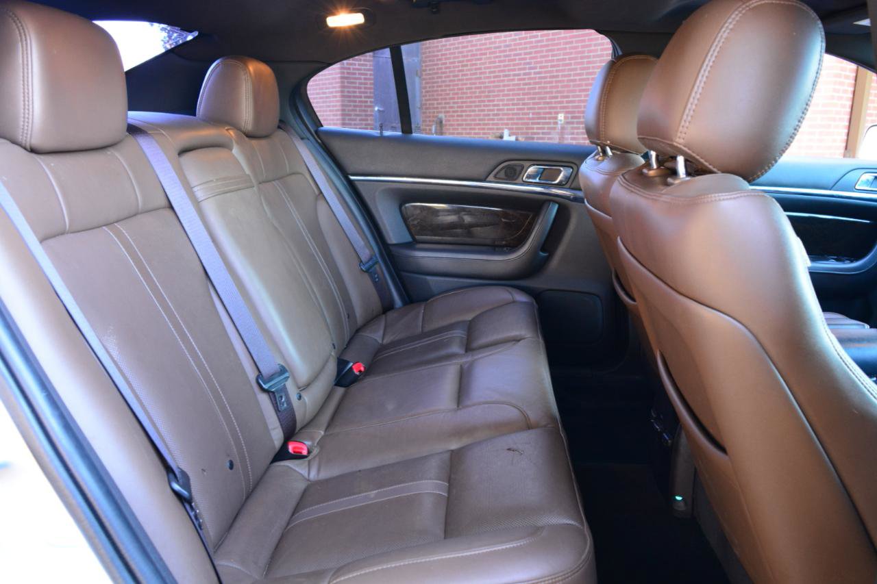 Used 2013 Lincoln MKS image 15