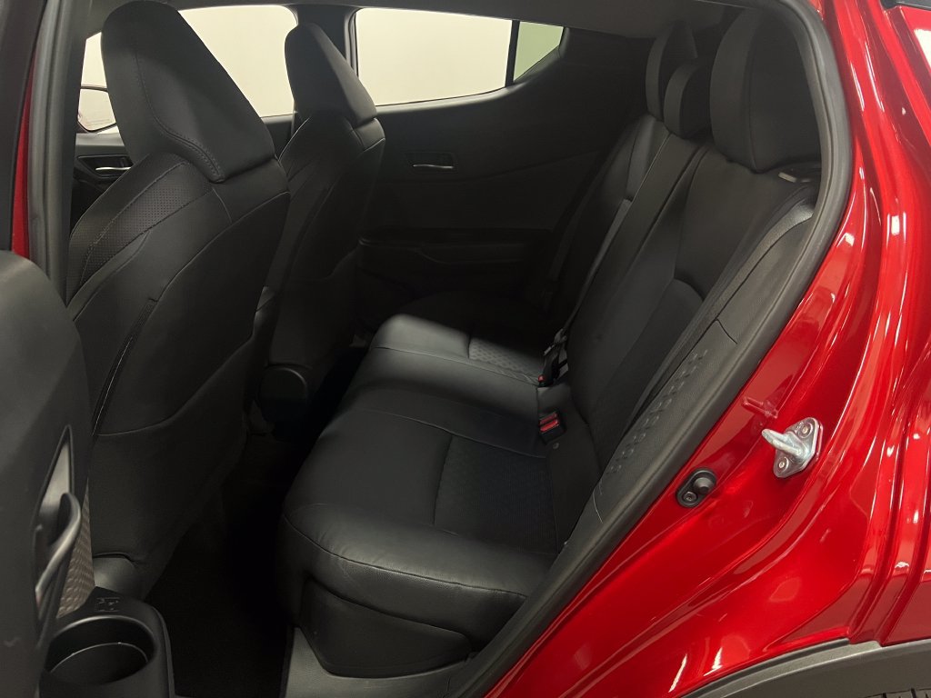 Used 2022 Toyota C-HR Limited FWD image 25