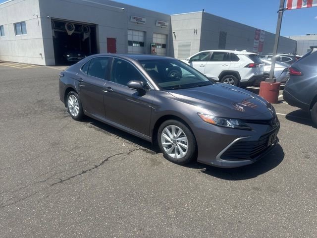Used 2024 Toyota Camry LE w/ Cold Weather Package FWD image 5
