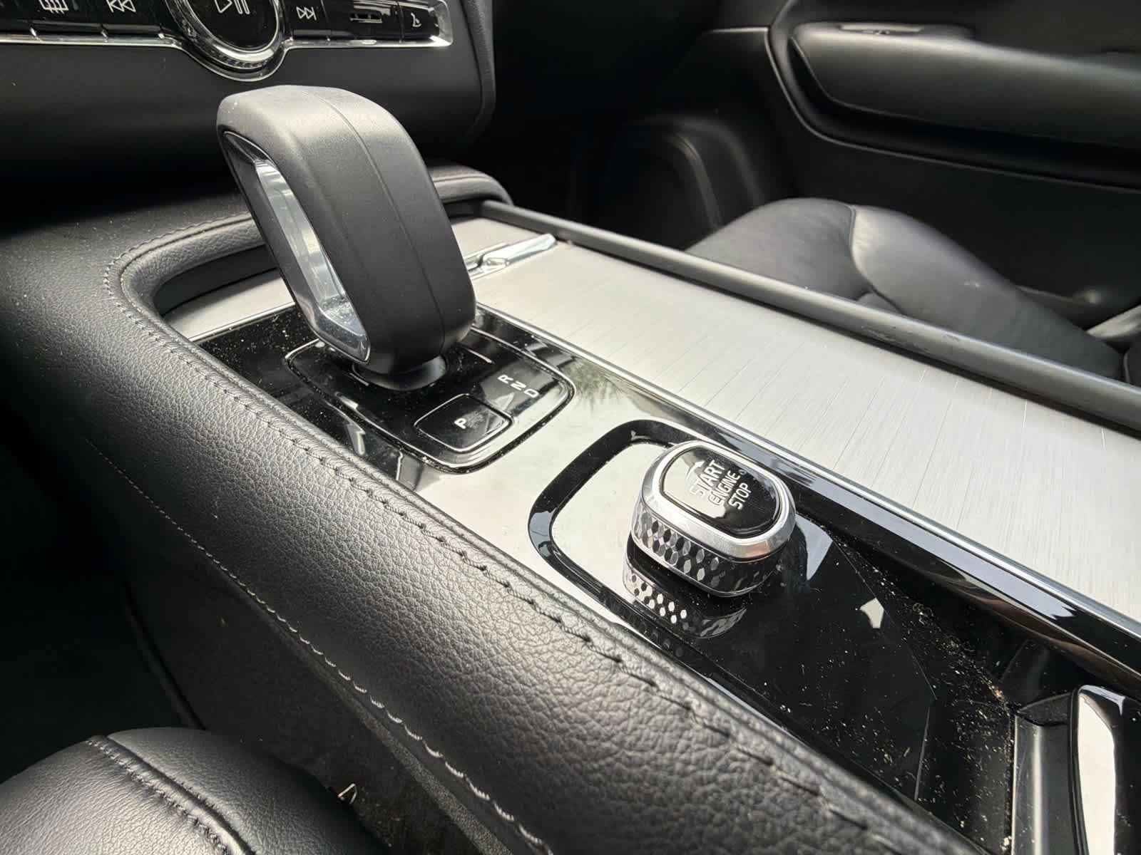 Used 2023 Volvo XC90 B5 Core AWD/4WD image 29