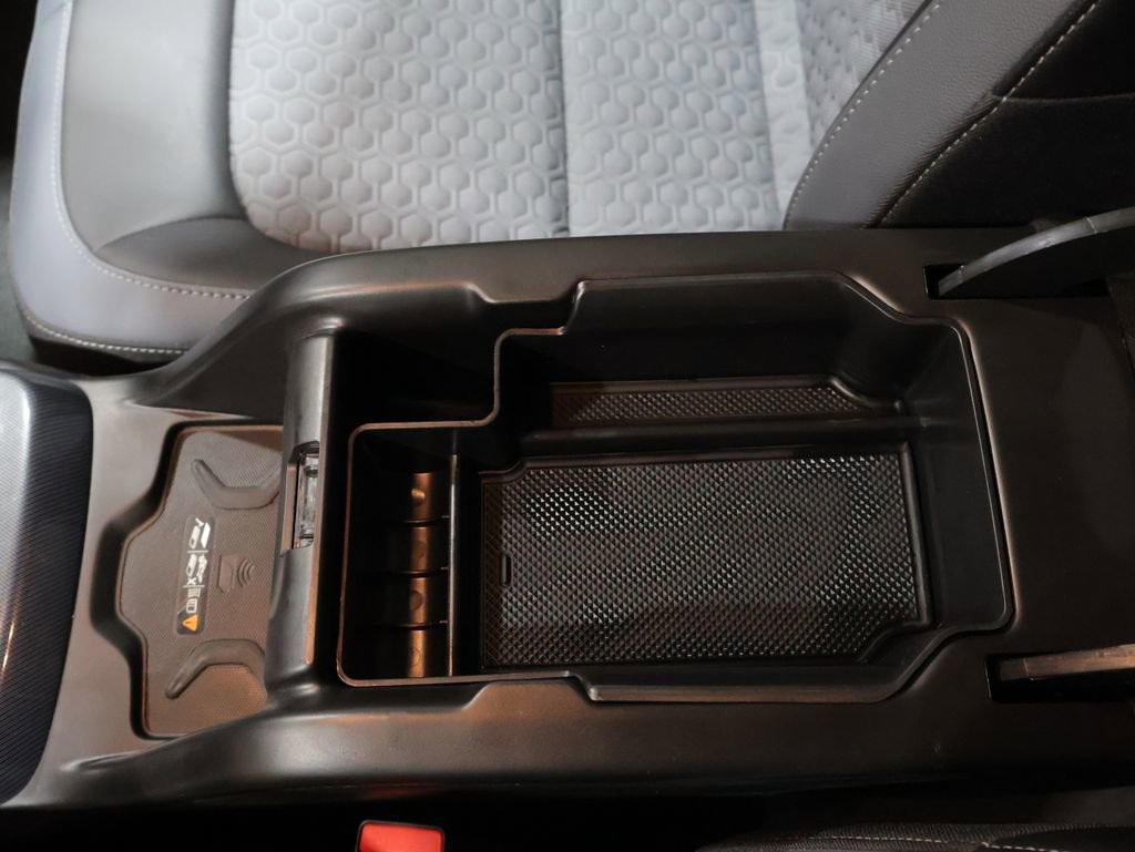 Used 2022 Chevrolet Colorado Z71 image 33