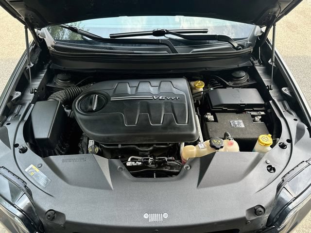 Used 2022 Jeep Cherokee Latitude Lux AWD/4WD image 28