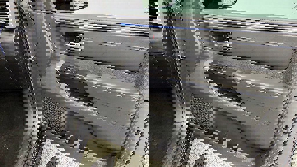 Used 2024 Toyota Sequoia Platinum image 26