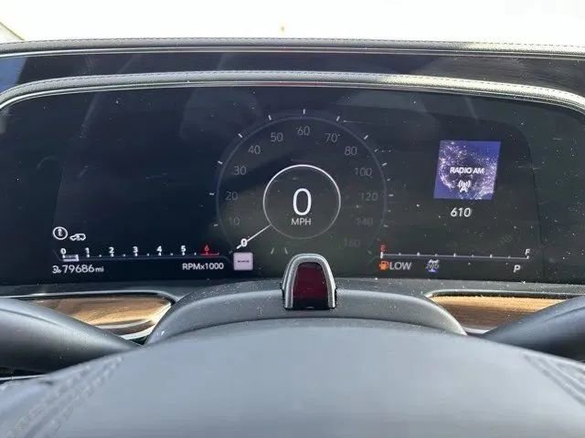 Used 2024 Cadillac Escalade Premium Luxury Platinum image 26