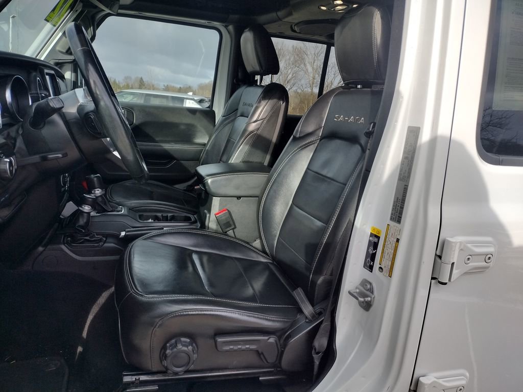 Used 2022 Jeep Wrangler Unlimited Sahara w/ Cold Weather Group image 2