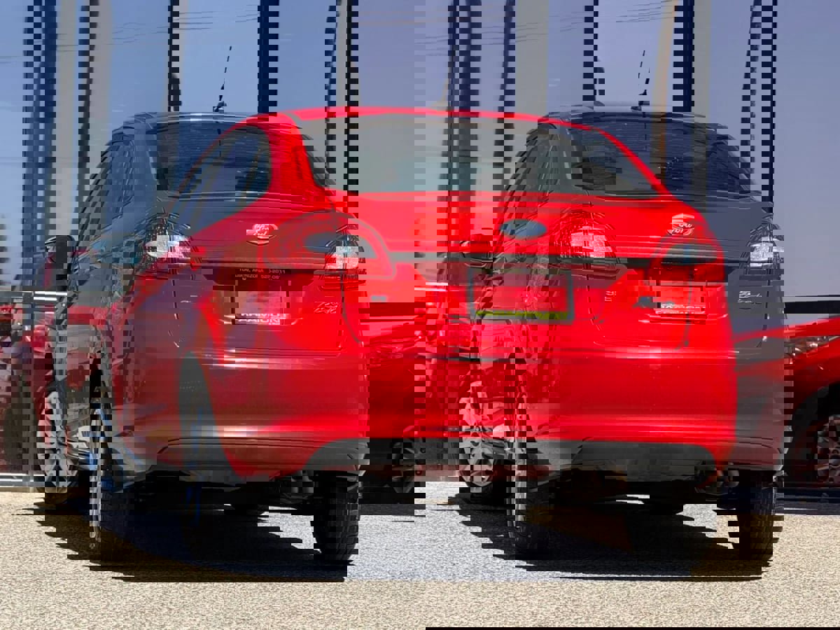 Used 2012 Ford Fiesta SE FWD image 8