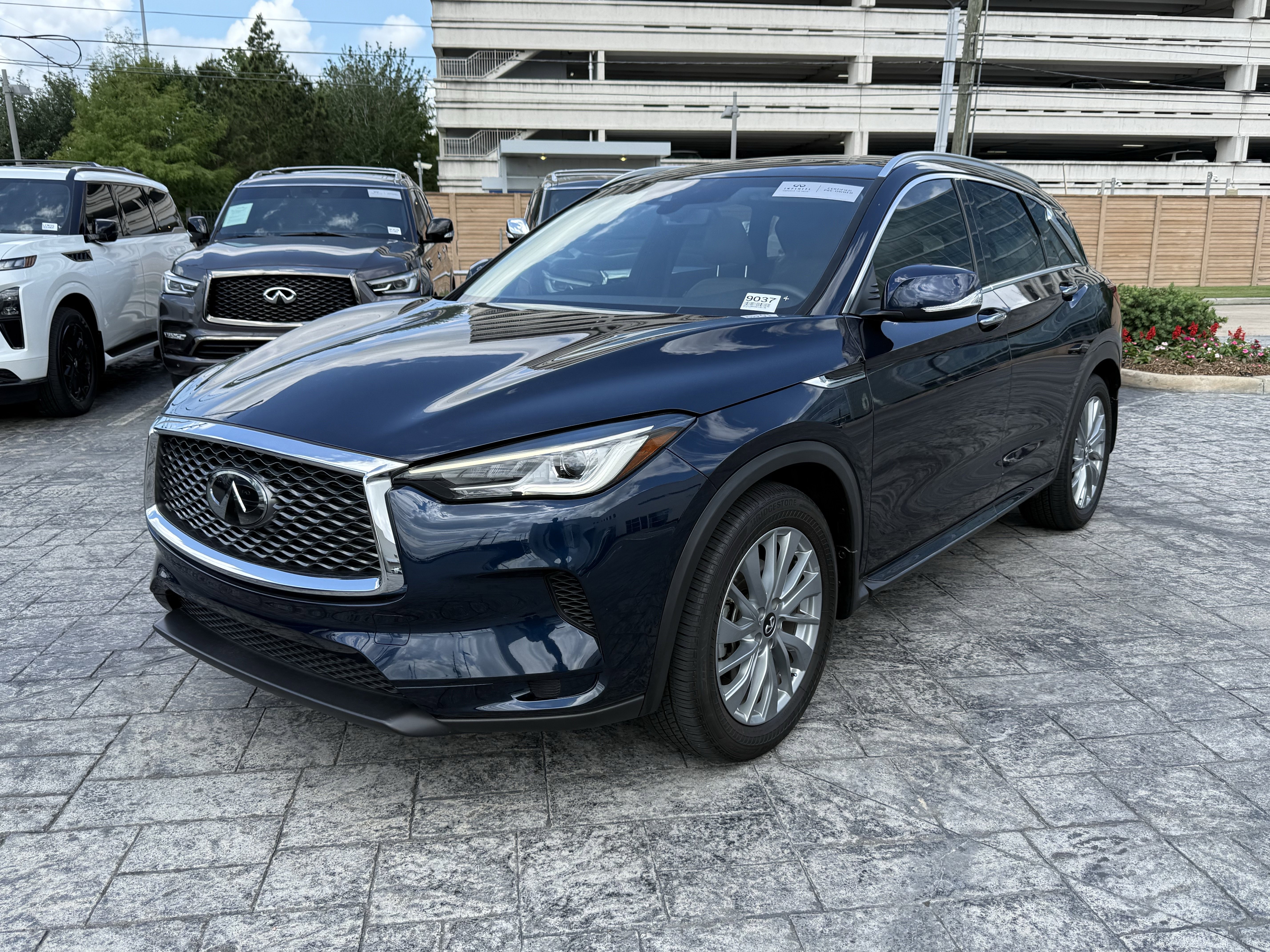 Certified 2024 INFINITI QX50 Luxe FWD image 4