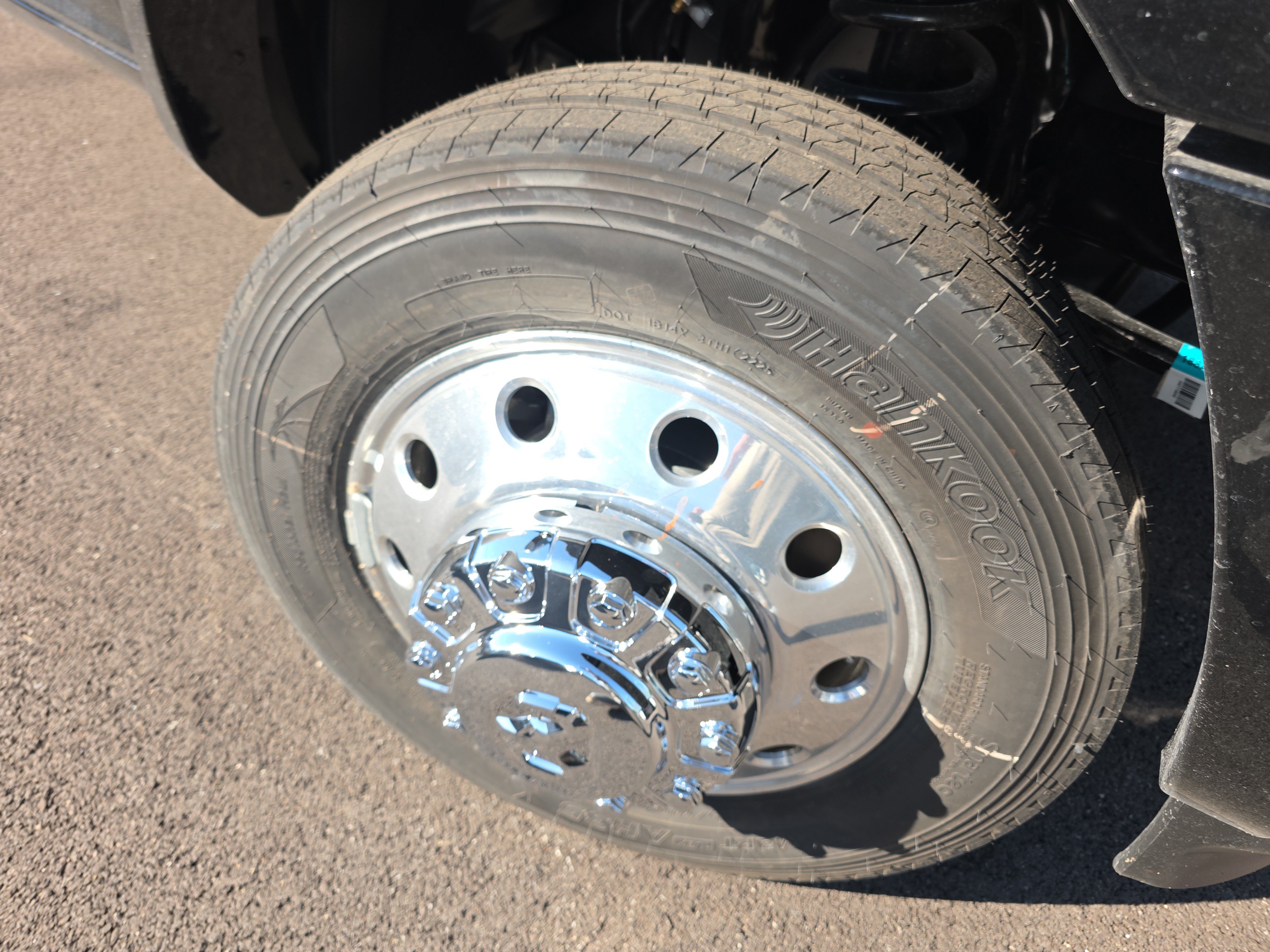 New 2026 RAM 5500 4x4 Crew Cab image 22