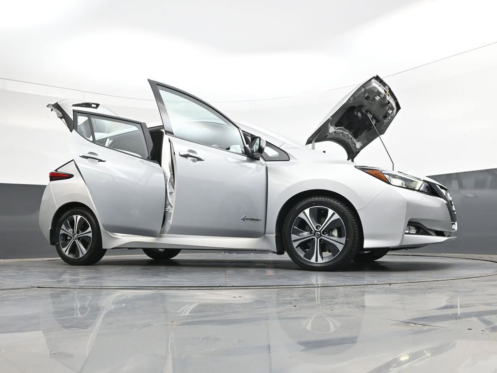 Used 2018 Nissan Leaf SL w/ SL Technology Package FWD image 30