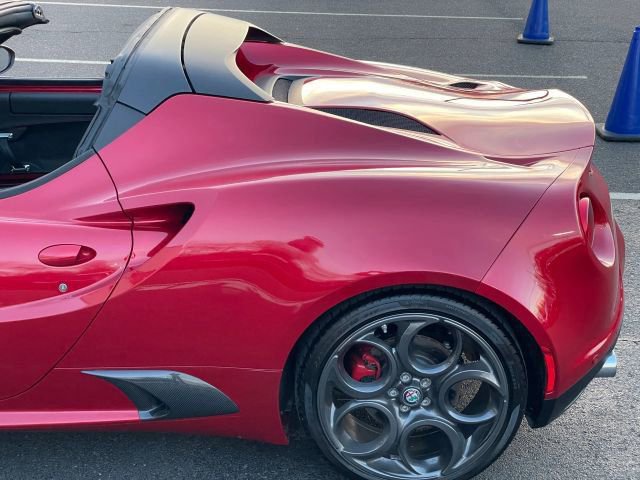 Used 2020 Alfa Romeo 4C Spider image 19