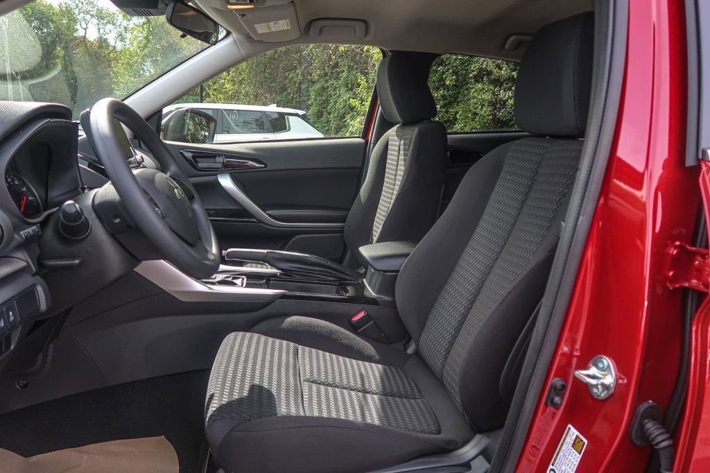 New 2026 Mitsubishi Eclipse Cross LE AWD/4WD image 22