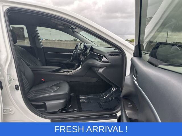 Used 2023 Toyota Camry SE image 29