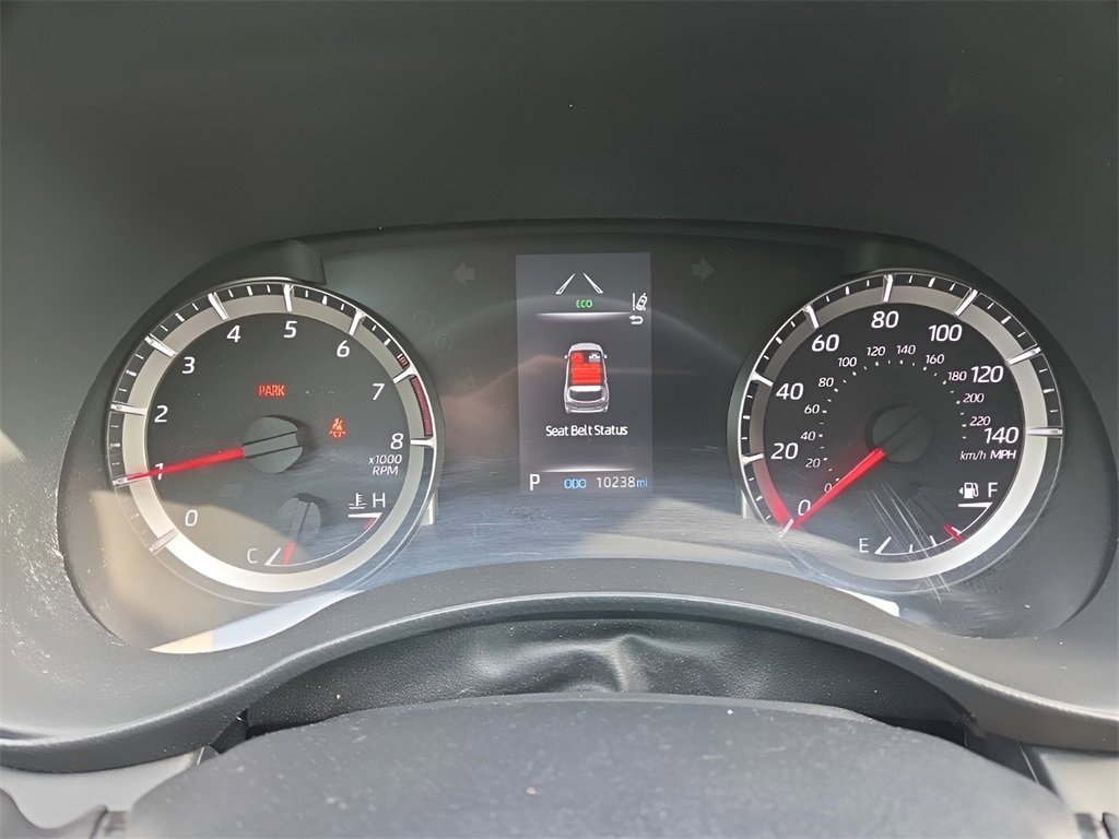 Used 2022 Toyota Highlander LE image 12