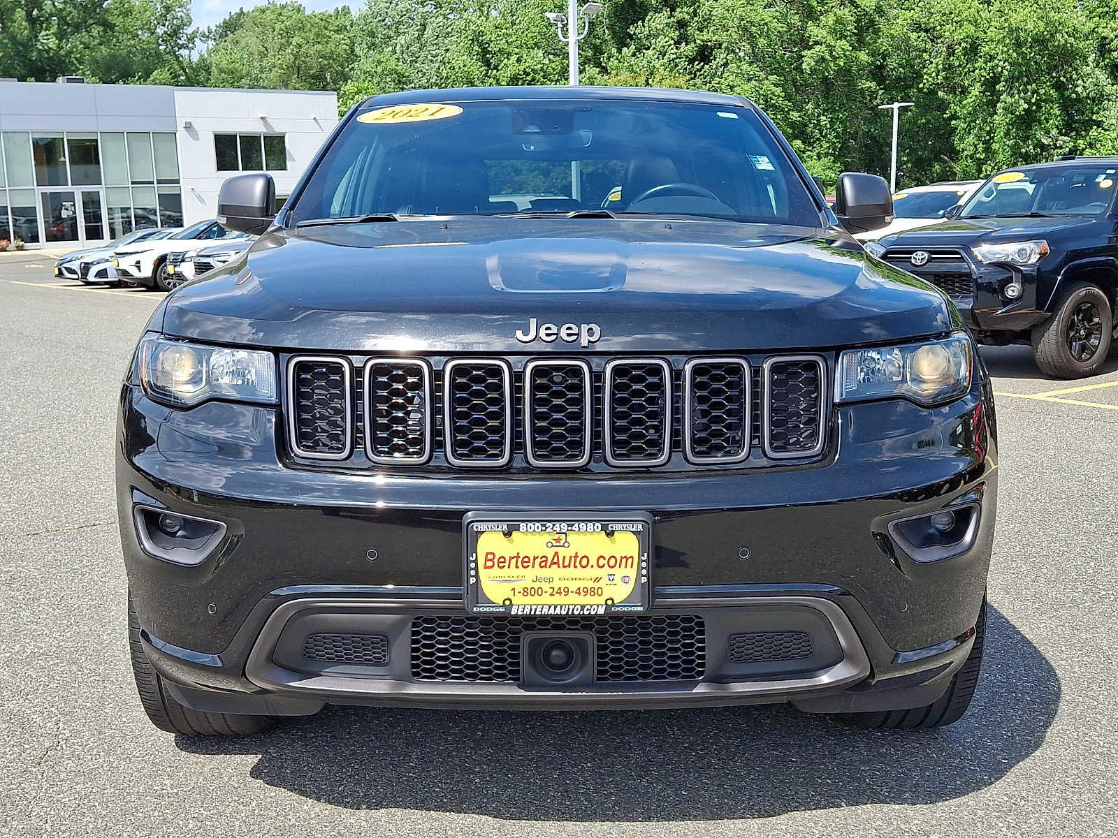 Used 2021 Jeep Grand Cherokee Limited w/ Quick Order Package 28K 80th AWD/4WD image 2