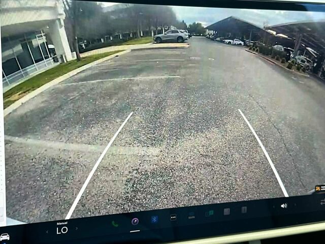 Used 2022 Tesla Model X image 24