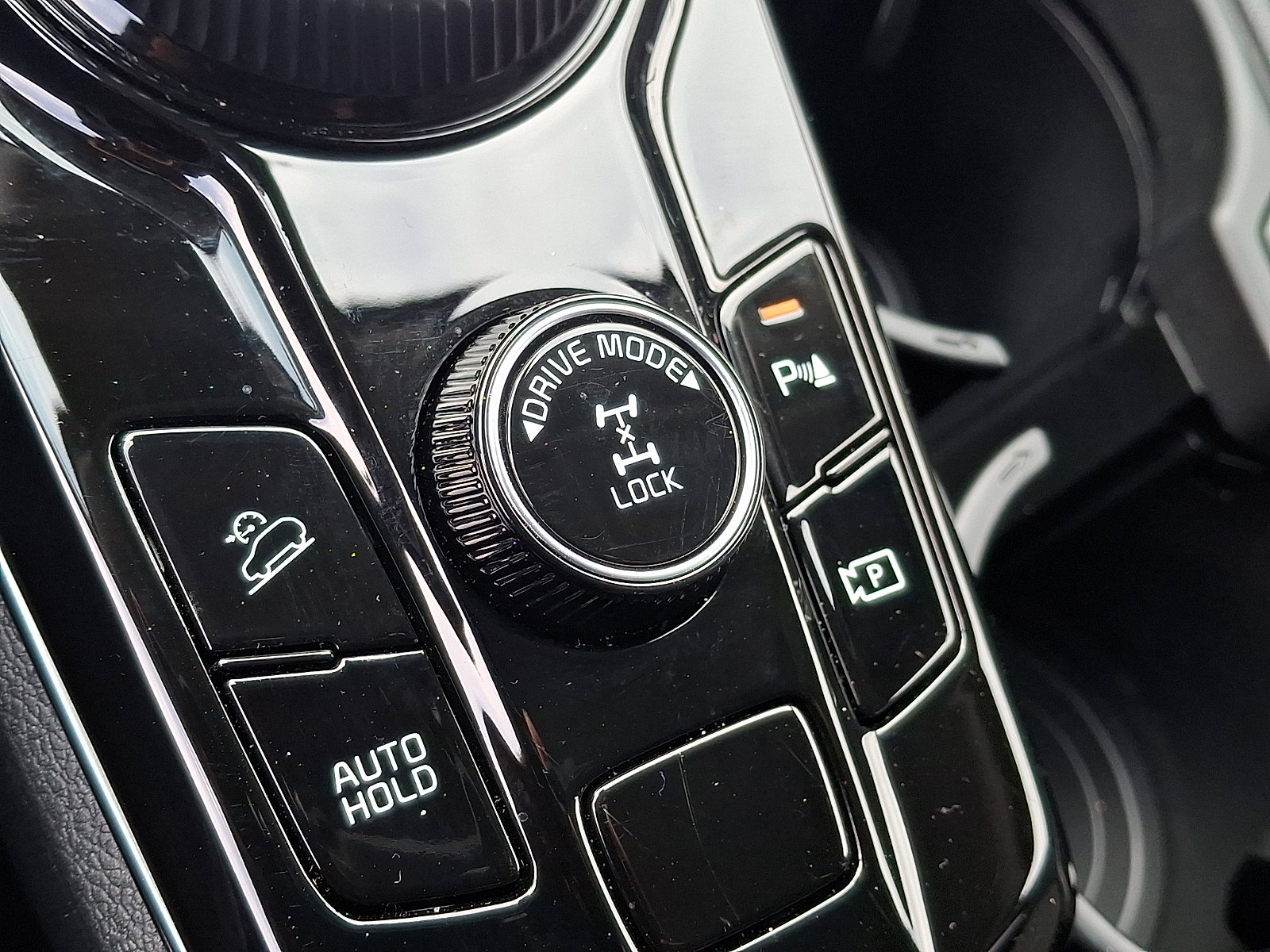 Used 2025 Kia Sportage LX image 24