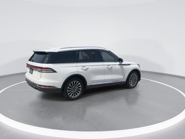 Used 2023 Lincoln Aviator Reserve w/ Equipment Group 201A RWD image 7