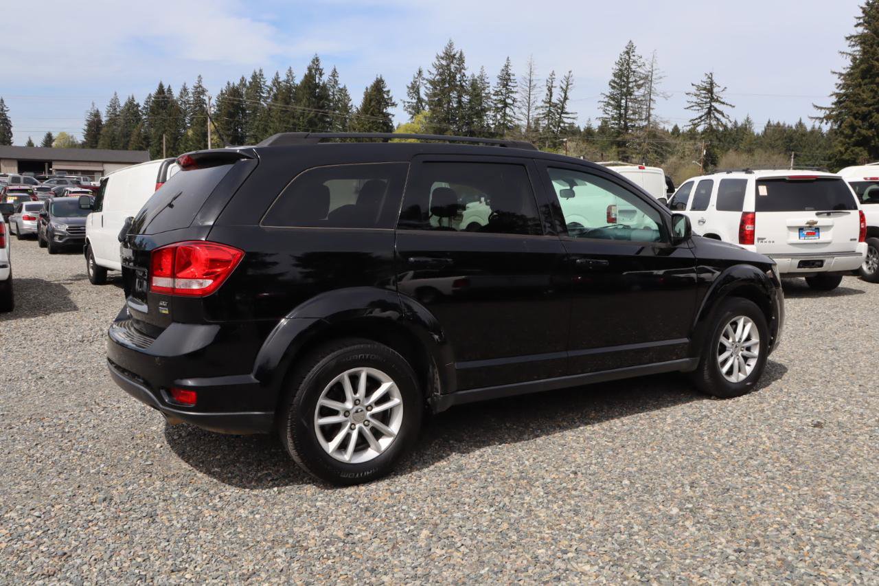 Used 2015 Dodge Journey SXT w/ Flexible Seating Group FWD image 3