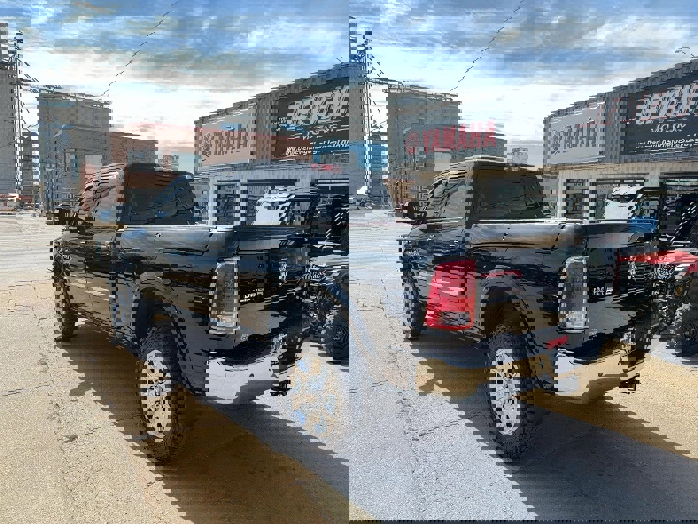 Used 2014 RAM 2500 Limited AWD/4WD image 9