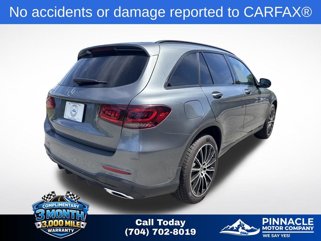 Used 2021 Mercedes-Benz GLC 300 w/ AMG Line image 4