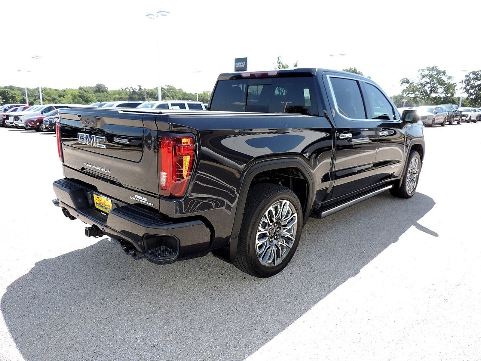 Certified 2024 GMC Sierra 1500 Denali Ultimate AWD/4WD image 5