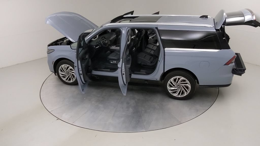 Used 2026 Lincoln Navigator L Reserve AWD/4WD image 57