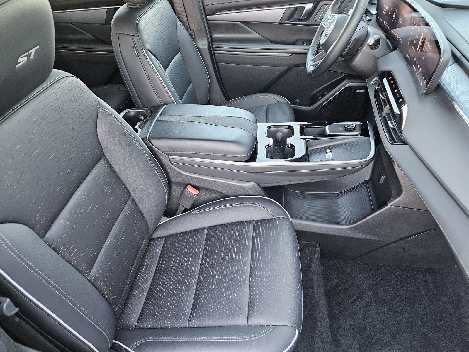 Used 2025 Buick Enclave Sport Touring image 20