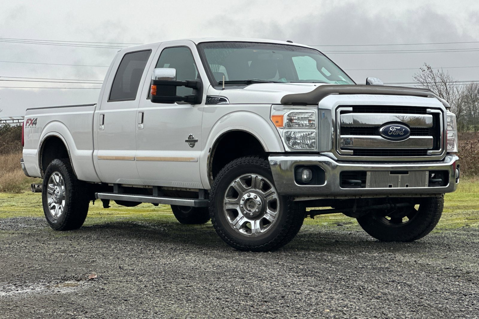 Used 2013 Ford F350 Lariat w/ Lariat Chrome Pkg image 2
