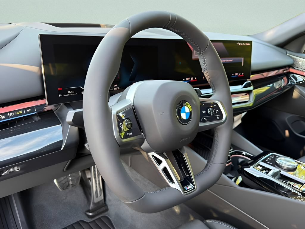 New 2027 BMW 530i xDrive w/ M Sport Package AWD/4WD image 13