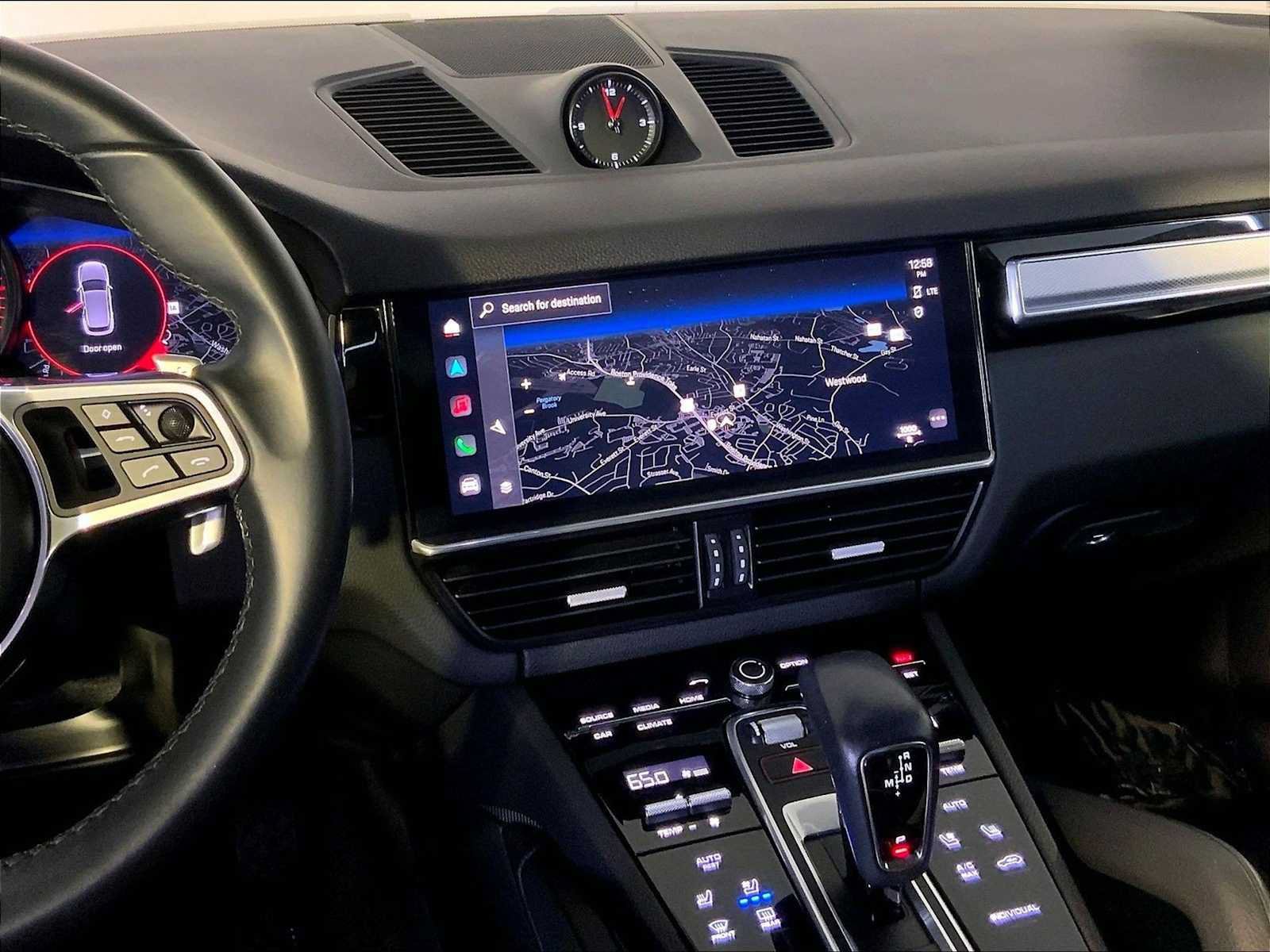 Certified 2023 Porsche Cayenne Platinum Edition AWD/4WD image 16