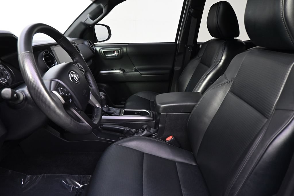 Used 2023 Toyota Tacoma TRD Off-Road w/ TRD Premium Off Road Package AWD/4WD image 13