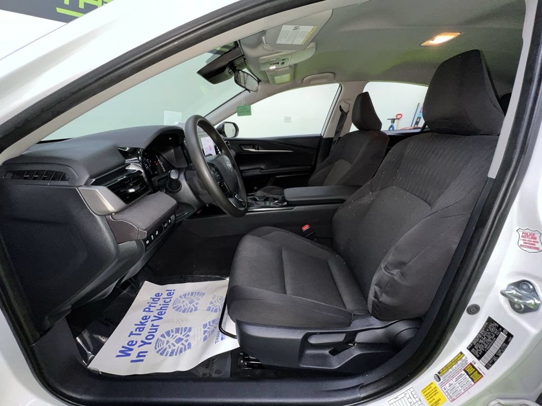 Used 2025 Toyota Camry LE FWD image 17