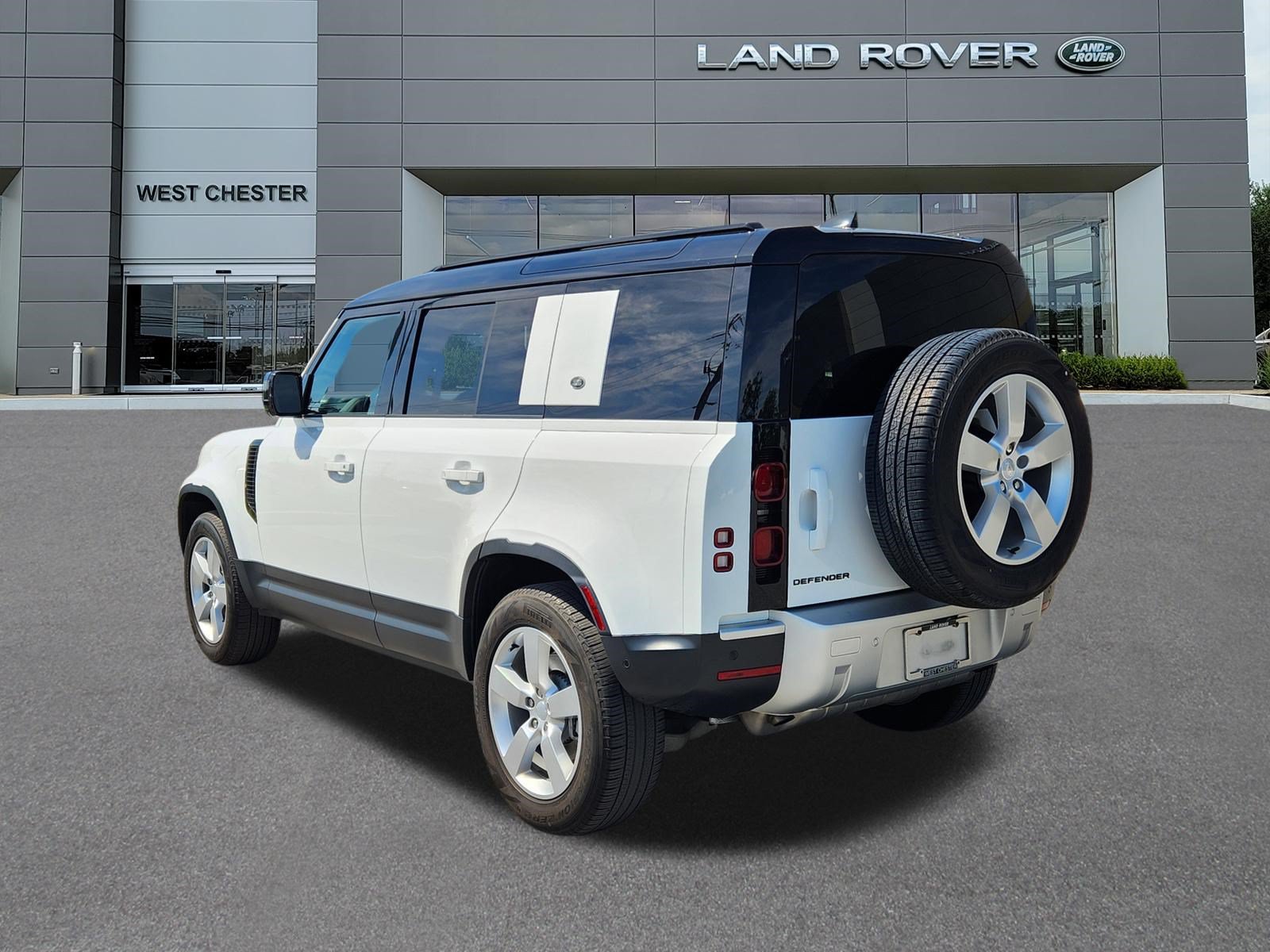 Certified 2024 Land Rover Defender 110 S AWD/4WD image 3