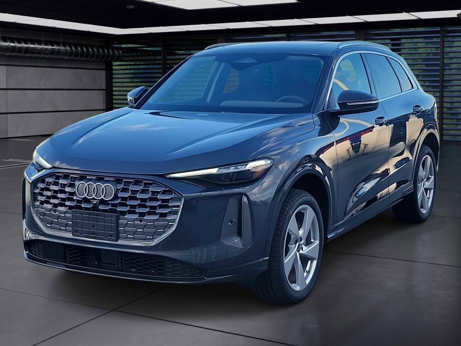 New 2025 Audi Q5 Premium Plus