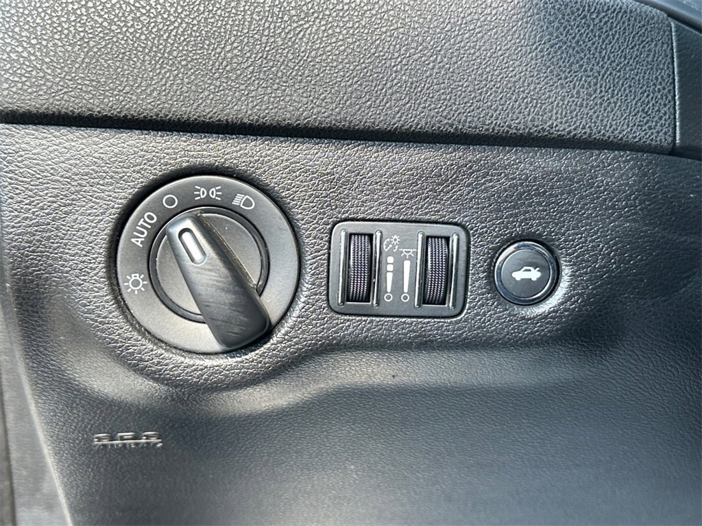 Used 2023 Dodge Charger R/T w/ Blacktop Package image 31