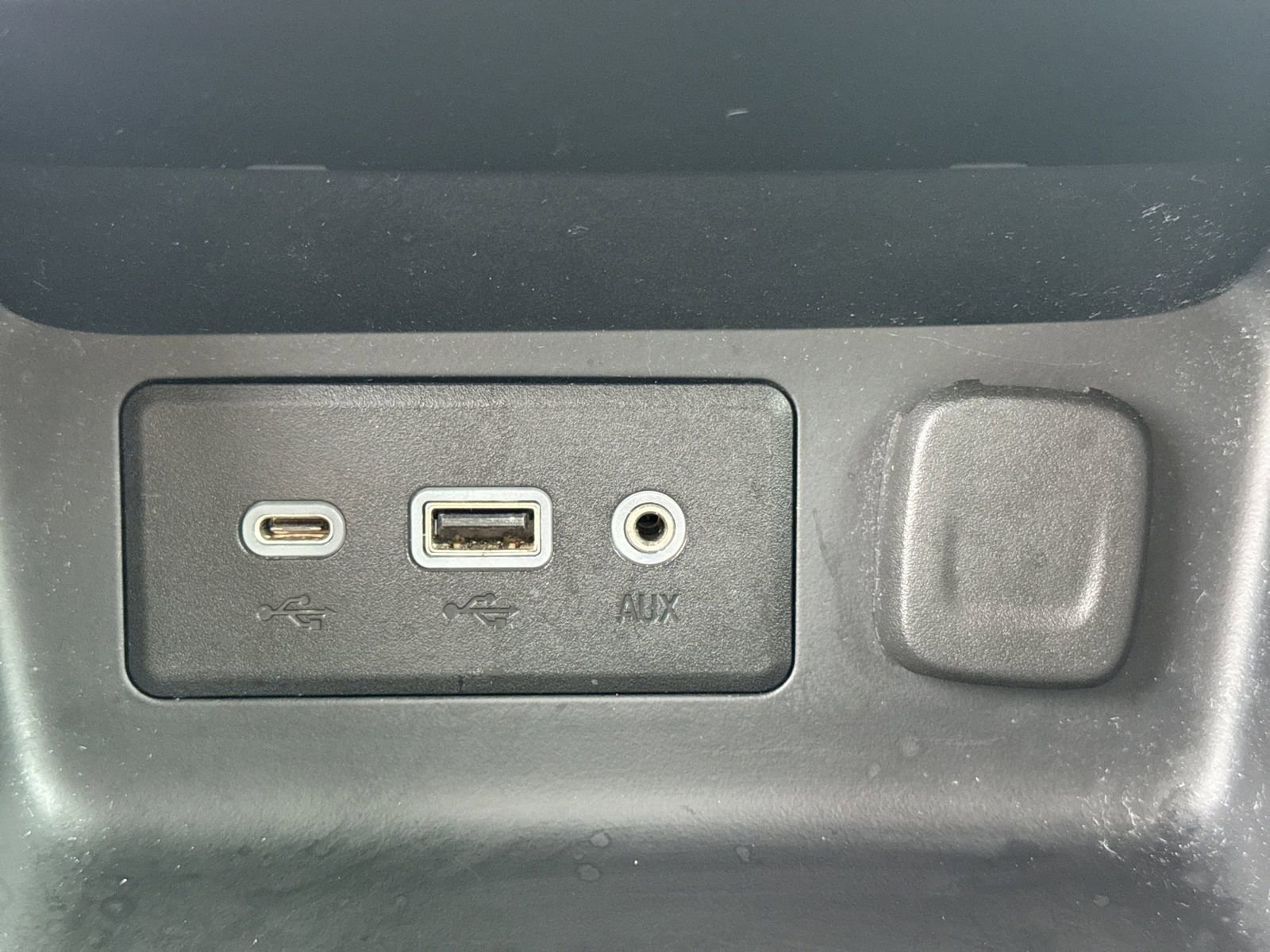 Used 2020 GMC Terrain SLE w/ Driver Convenience Package image 33