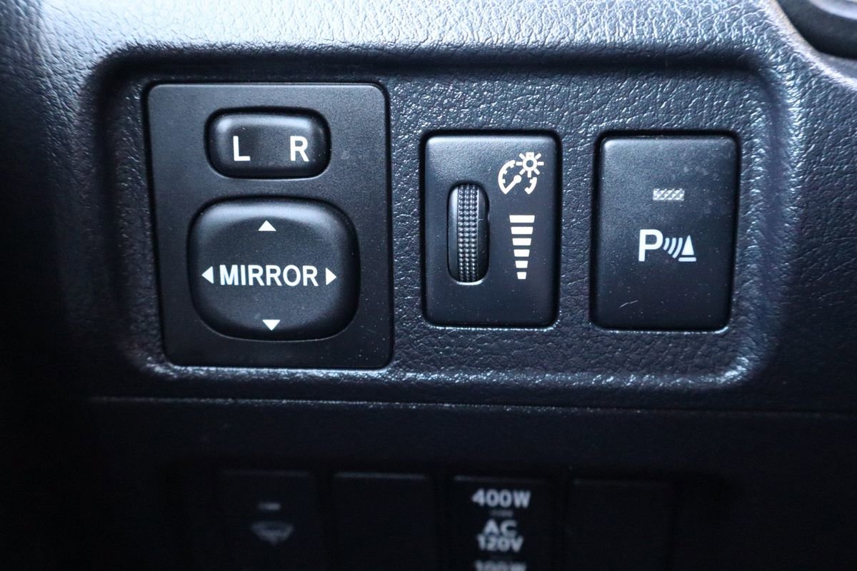 Used 2015 Toyota 4Runner Limited image 30