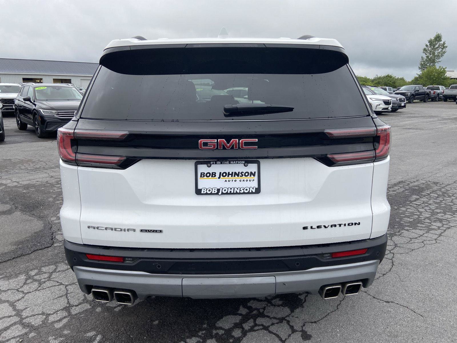 Used 2025 GMC Acadia Elevation AWD/4WD image 9